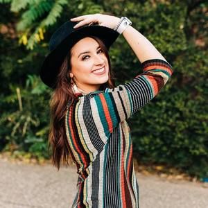 Meet your Posher, Avery